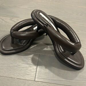 Zara Brown Padded Toe-Post Heeled Sandals